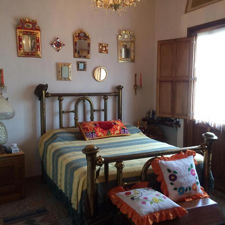 La Casa De Piedra Bed and Breakfast El Carmen  Buitenkant foto